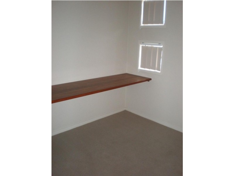 Unit 3/4 B Herries Street, Toowoomba QLD 4350