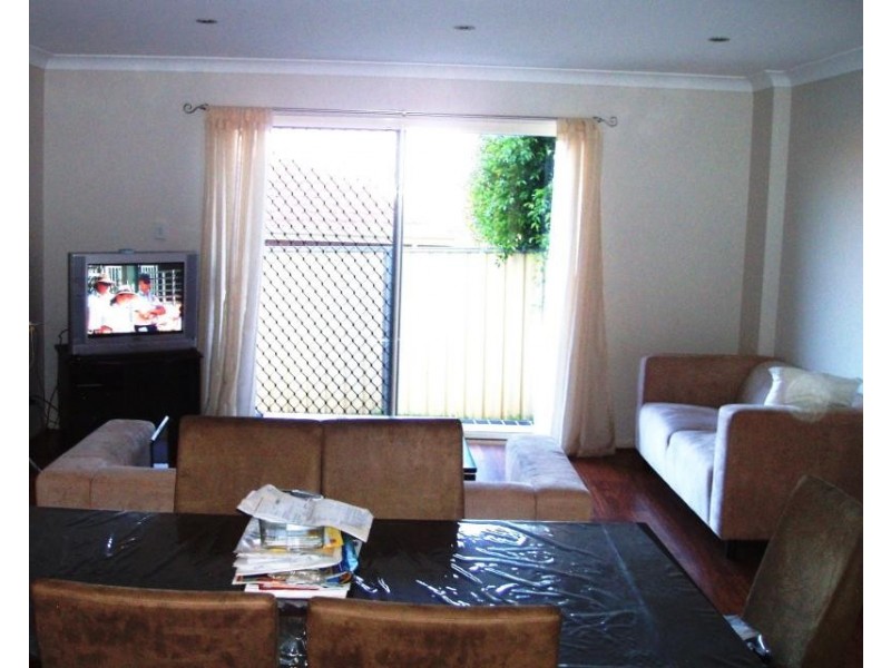 390 West Street, Kearneys Spring QLD 4350