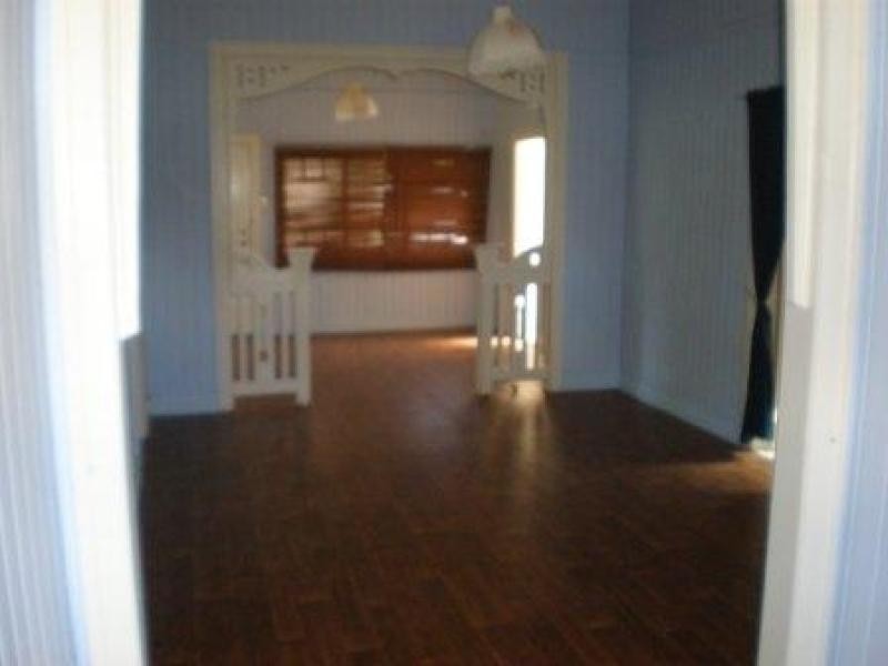 6 Louttit Court, Gowrie Mountain QLD 4350