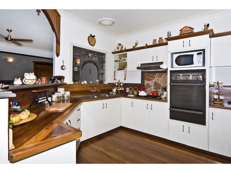 13 Woden Street, MURPHYS CREEK, Toowoomba QLD 4350