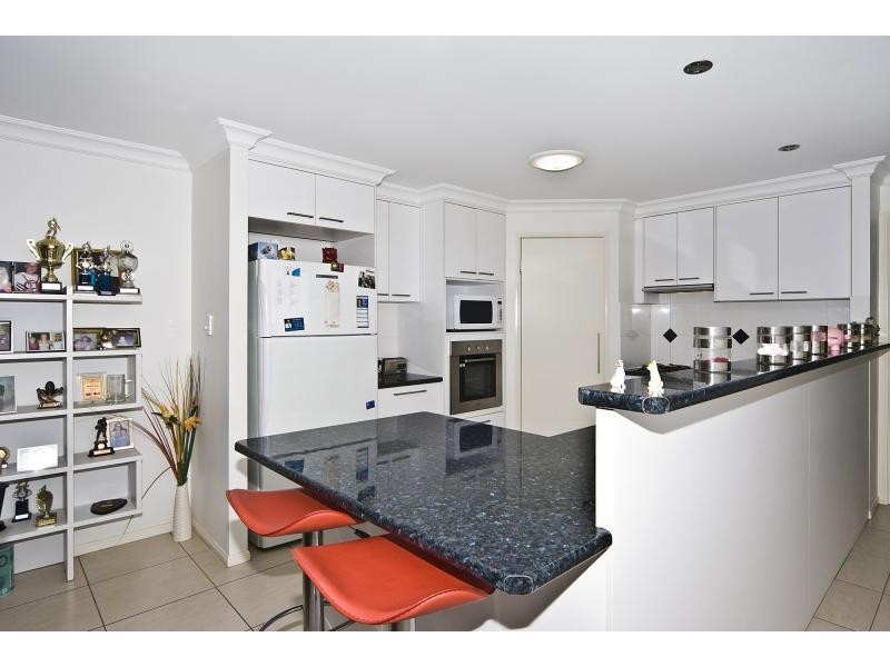 14 Karingal Court, Glenvale QLD 4350