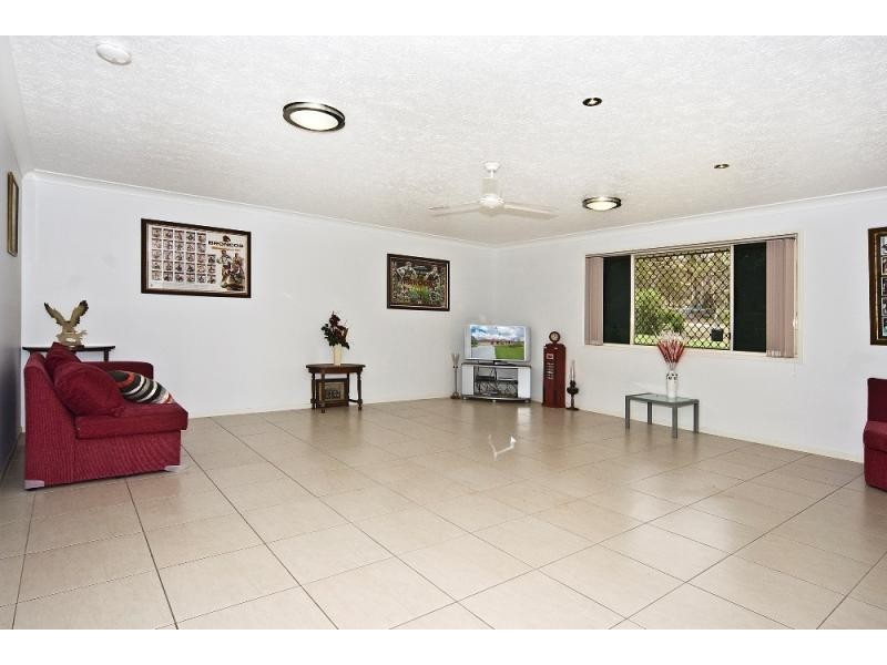 14 Karingal Court, Glenvale QLD 4350