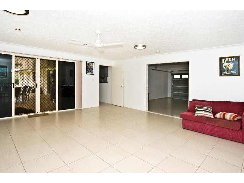 14 Karingal Court, Glenvale QLD 4350