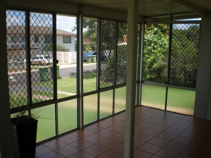 27 Noll Street, South Toowoomba QLD 4350