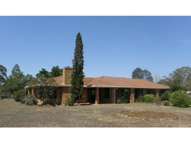 18 Charlton Pinch Road, Toowoomba QLD 4350
