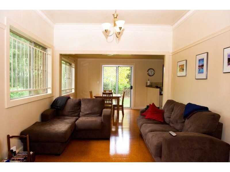 42 a Curzon Street, East Toowoomba QLD 4350