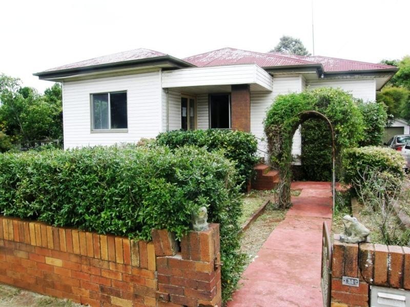 11 Knight Street, North Toowoomba QLD 4350