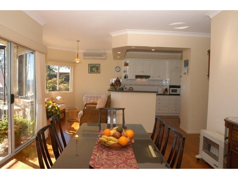 31 Harvey Street, Mount Lofty QLD 4350