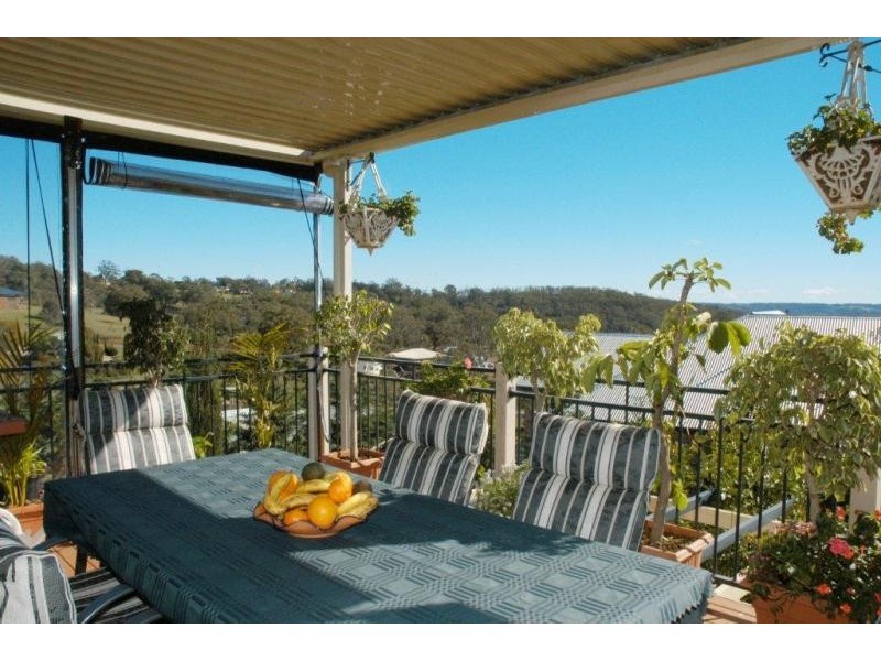 31 Harvey Street, Mount Lofty QLD 4350