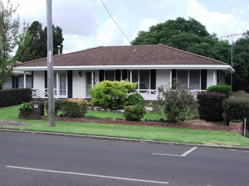 26 Long Street, Rangeville QLD 4350