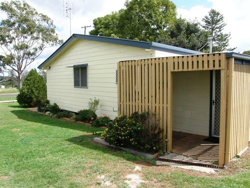 92 O’Shea Avenue, Southbrook QLD 4363