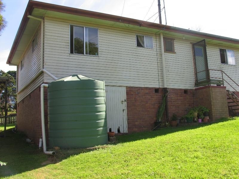 58 Rifle Range Road, Mount Lofty QLD 4350