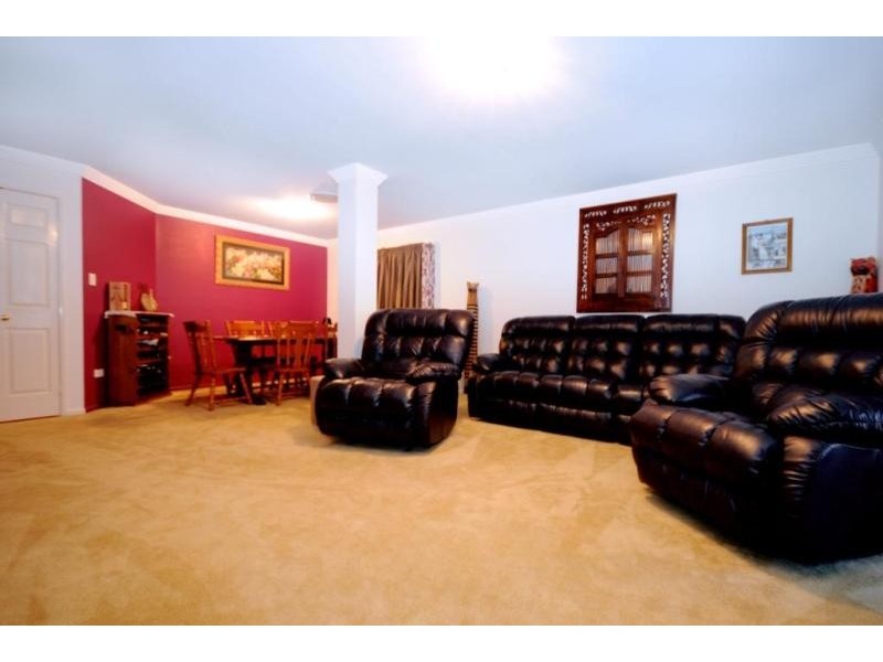 36 Harvey Rd, Glenvale QLD 4350