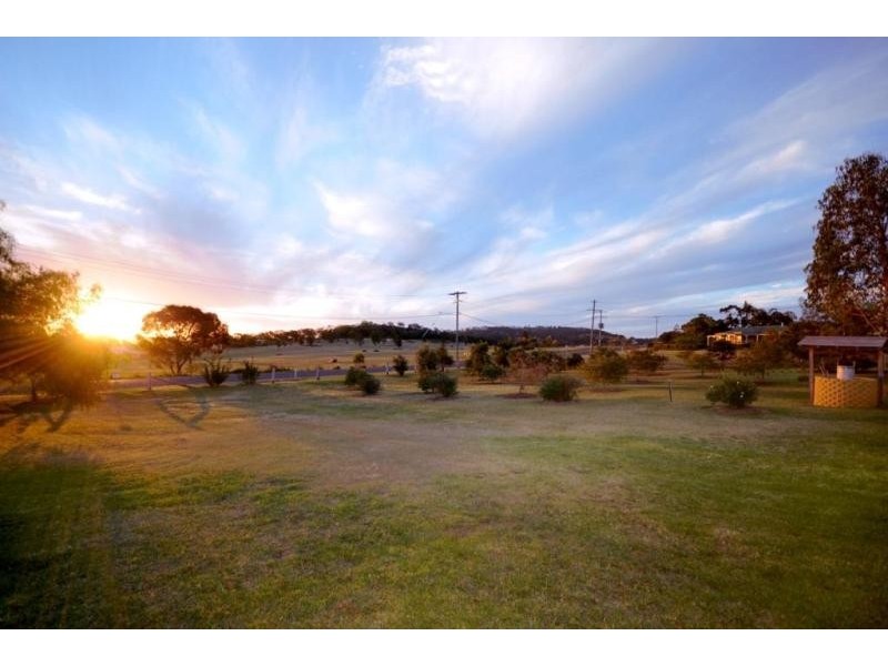 36 Harvey Rd, Glenvale QLD 4350