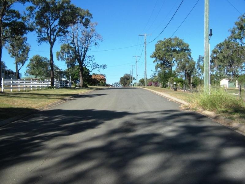 10 Phalaris Court, Meringandan QLD 4352