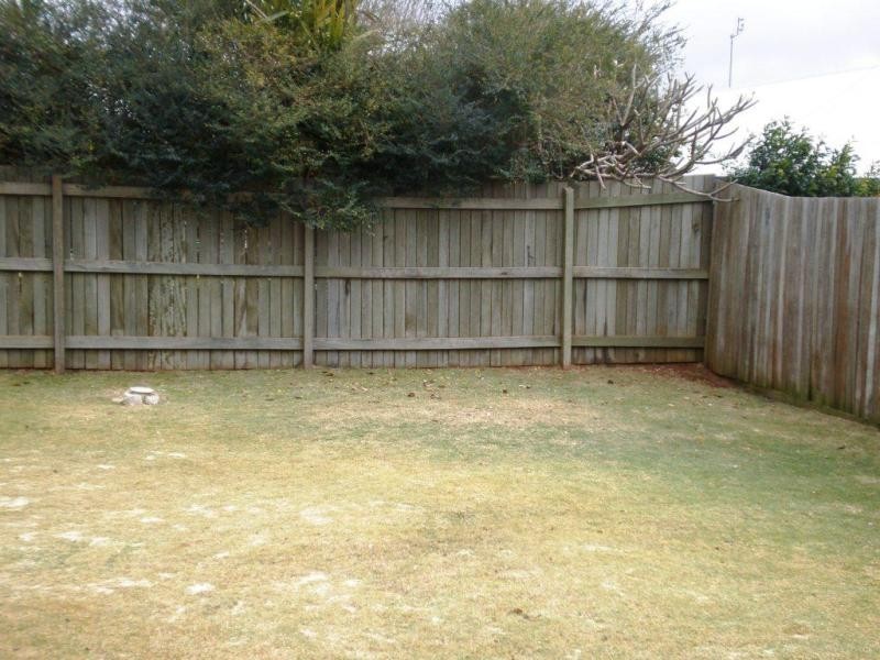 15 Scullin Street, Middle Ridge QLD 4350