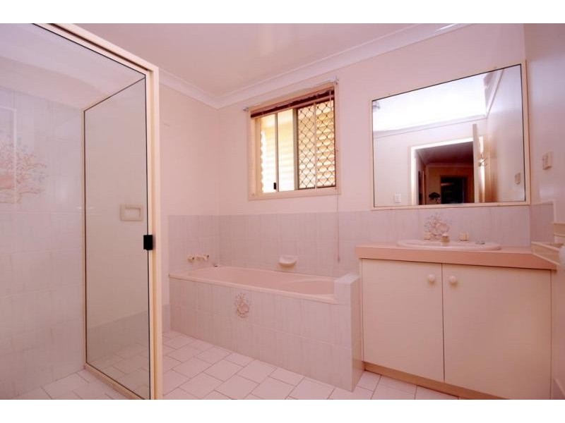 7 Emma Drive, Kearneys Spring QLD 4350