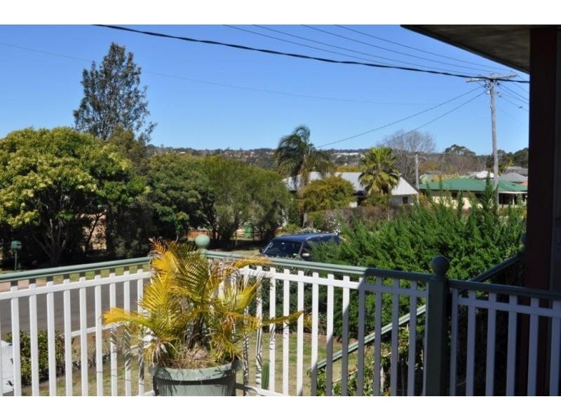 9 Searle Street, Toowoomba QLD 4350