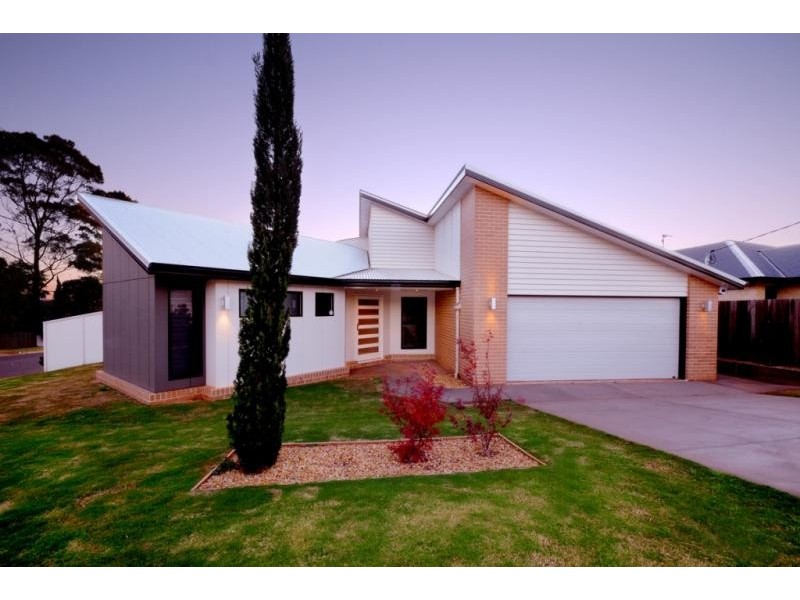 629 Hume Street, Kearneys Spring QLD 4350