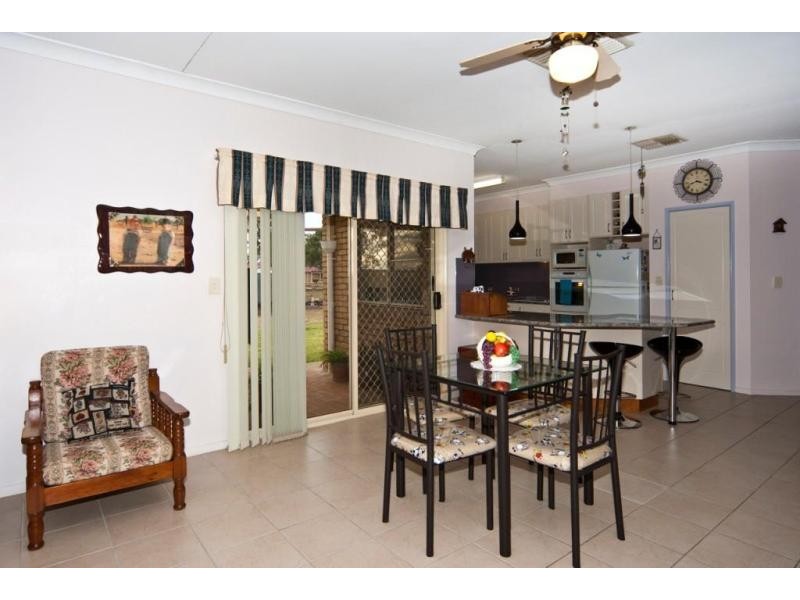 6a Russell Street, Oakey QLD 4401