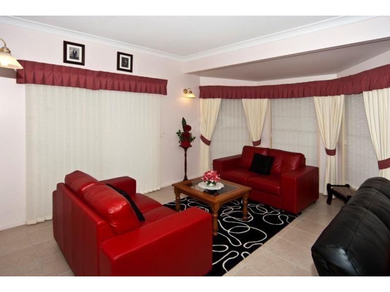 6a Russell Street, Oakey QLD 4401
