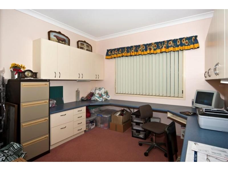 6a Russell Street, Oakey QLD 4401