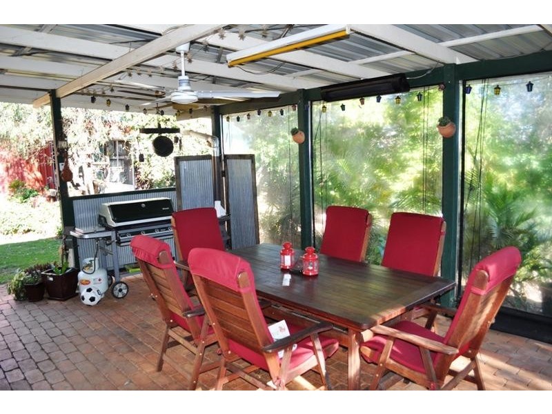 23 Wilga Avenue, Oakey QLD 4401