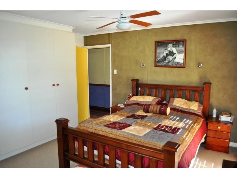 23 Wilga Avenue, Oakey QLD 4401