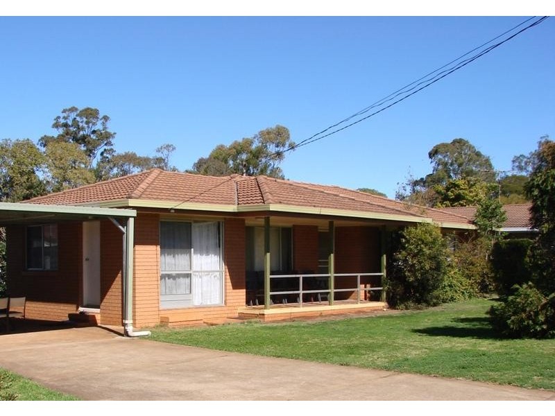 4 Collard Court, Darling Heights QLD 4350