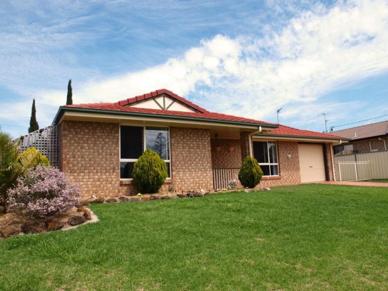 8 Kauri Street, Toowoomba QLD 4350