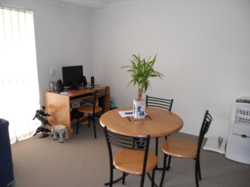Unit 4/328 Hume Street, Toowoomba QLD 4350
