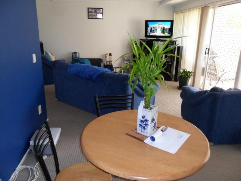 Unit 4/328 Hume Street, Toowoomba QLD 4350