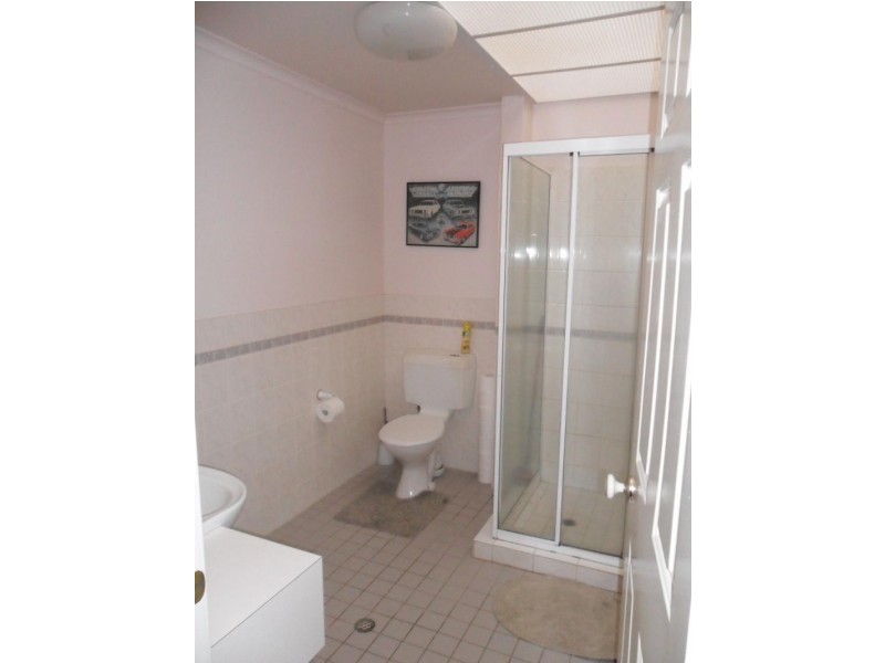 Unit 4/328 Hume Street, Toowoomba QLD 4350