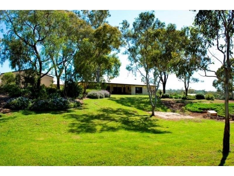 9 Karingal Court, Glenvale QLD 4350