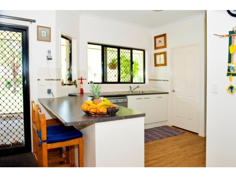 9 Karingal Court, Glenvale QLD 4350