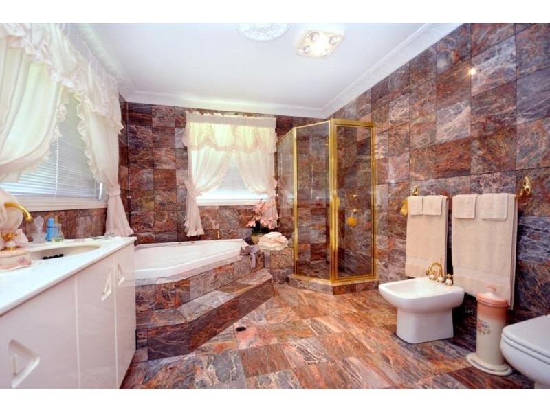 1 Abif Street, Cotswold Hills QLD 4350