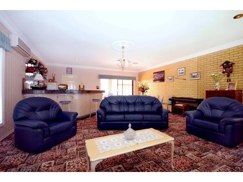 1 Abif Street, Cotswold Hills QLD 4350
