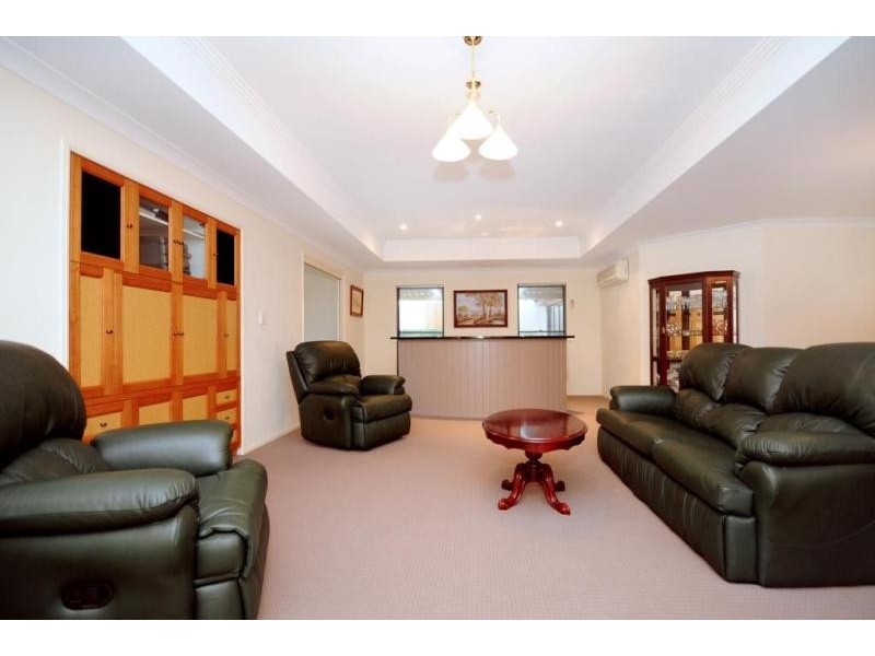 4 Collingwood Close, Middle Ridge QLD 4350