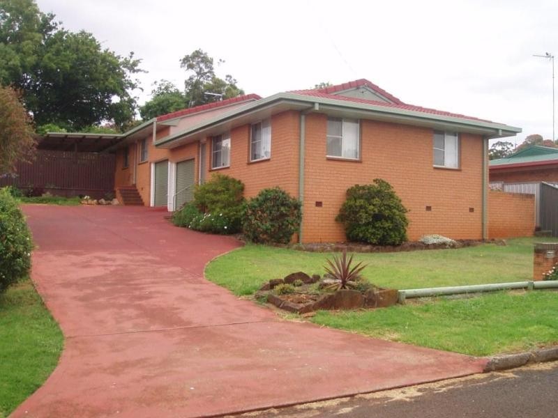 24 Chopin Street, Rockville QLD 4350