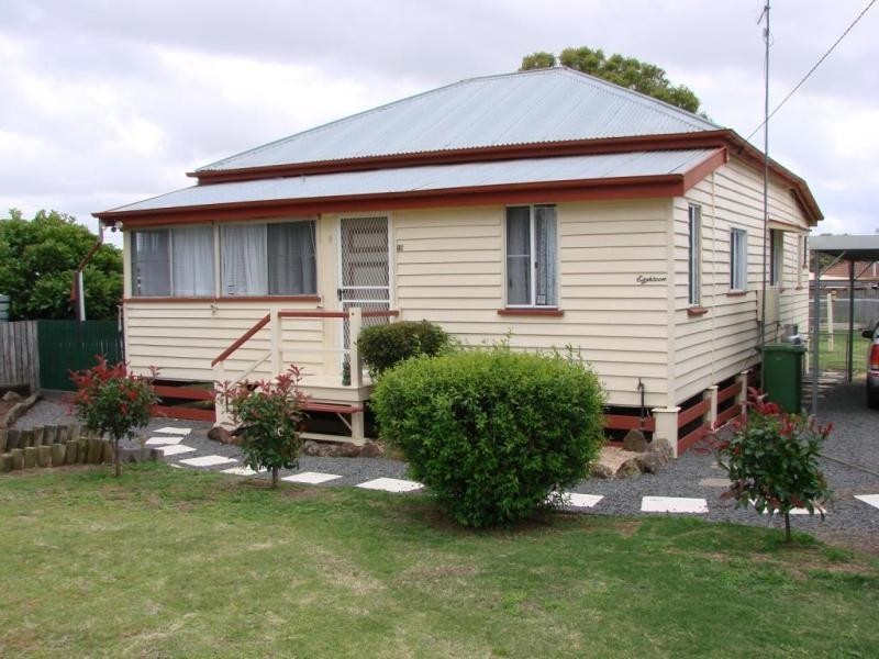 18 George Street, Cambooya QLD 4358