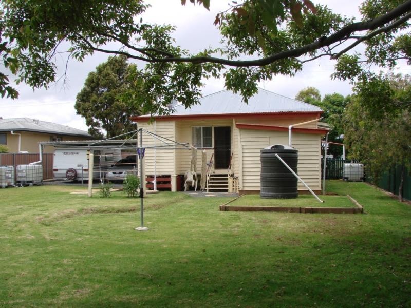 18 George Street, Cambooya QLD 4358