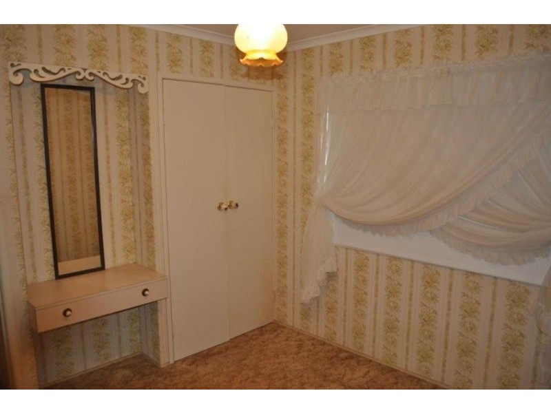 25 Kingsford Smith Drive, Wilsonton QLD 4350