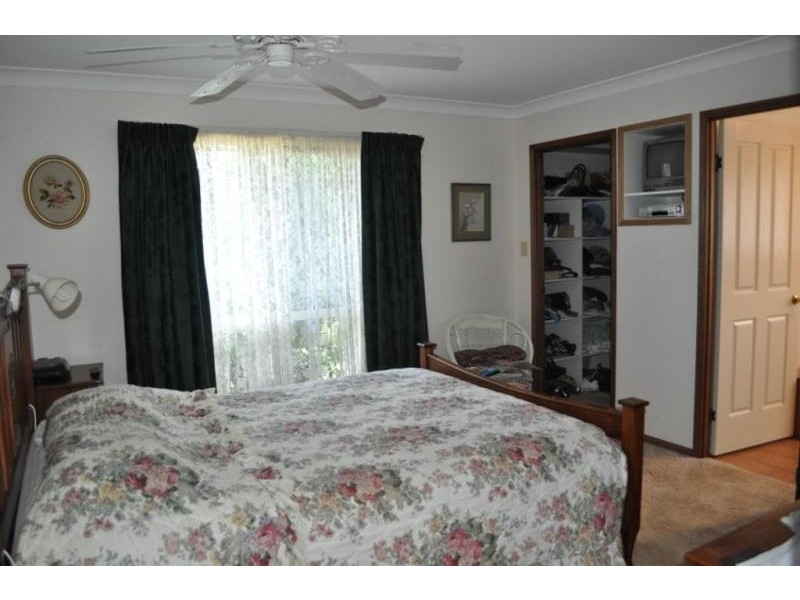 6 Lincoln Court, Middle Ridge QLD 4350