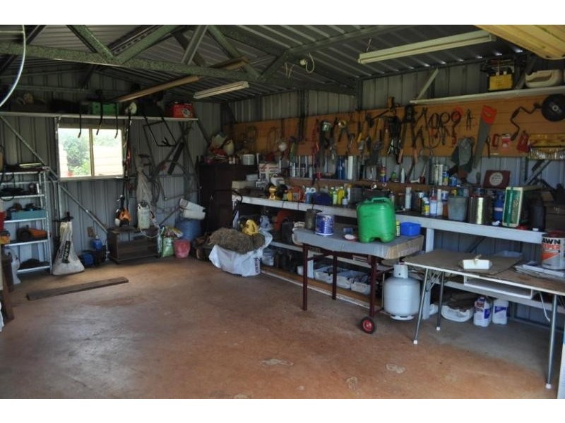 6 Lincoln Court, Middle Ridge QLD 4350