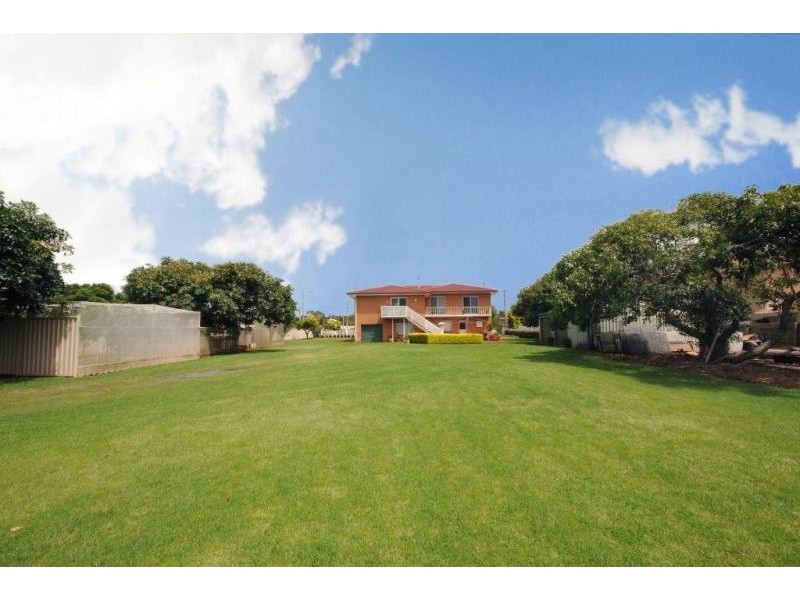 422 West Street, Kearneys Spring QLD 4350