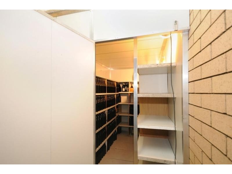 422 West Street, Kearneys Spring QLD 4350