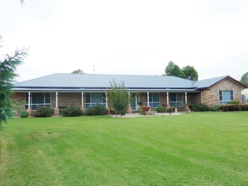 14 Lindan Court, Cabarlah QLD 4352