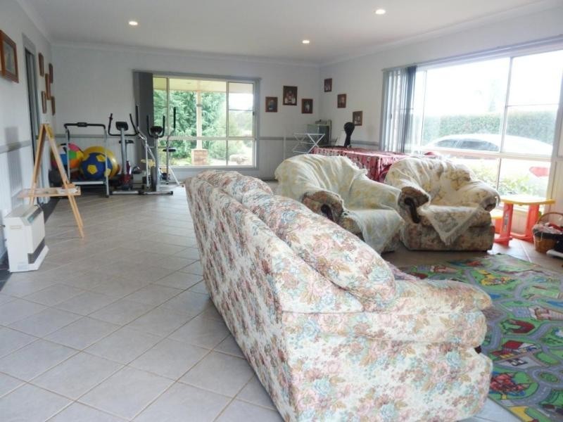 14 Lindan Court, Cabarlah QLD 4352