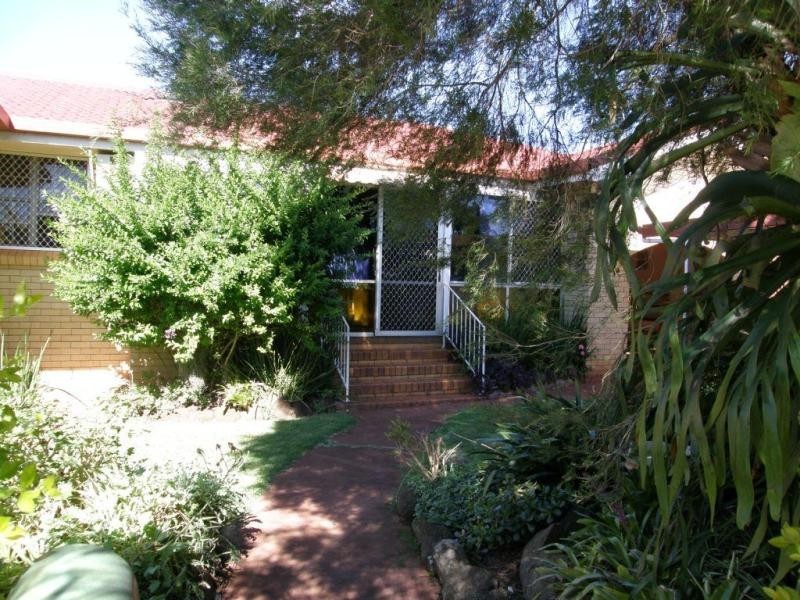 50 Charnley Street, Kearneys Spring QLD 4350