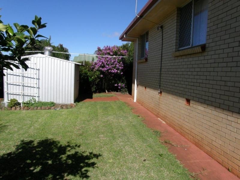 50 Charnley Street, Kearneys Spring QLD 4350